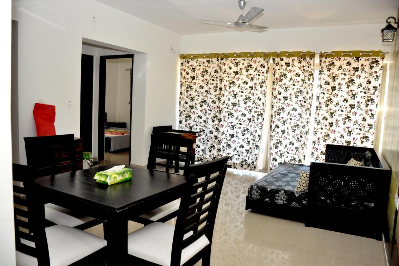 2BHK Lake View Apartment Lavasa Buitenkant foto